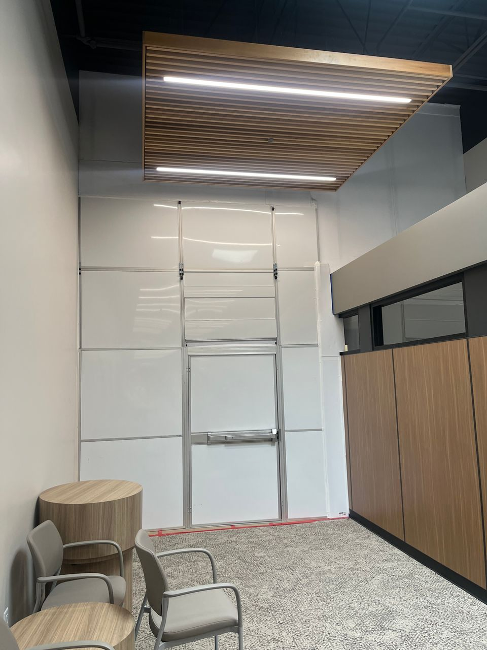 Floor-to-Deck Temporary Containment Supports Heritage Health Clinic Expansion