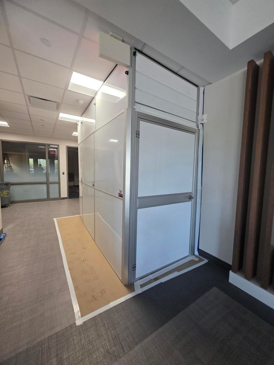 Healthcare Elevator Modernization Containment with Modular Walls