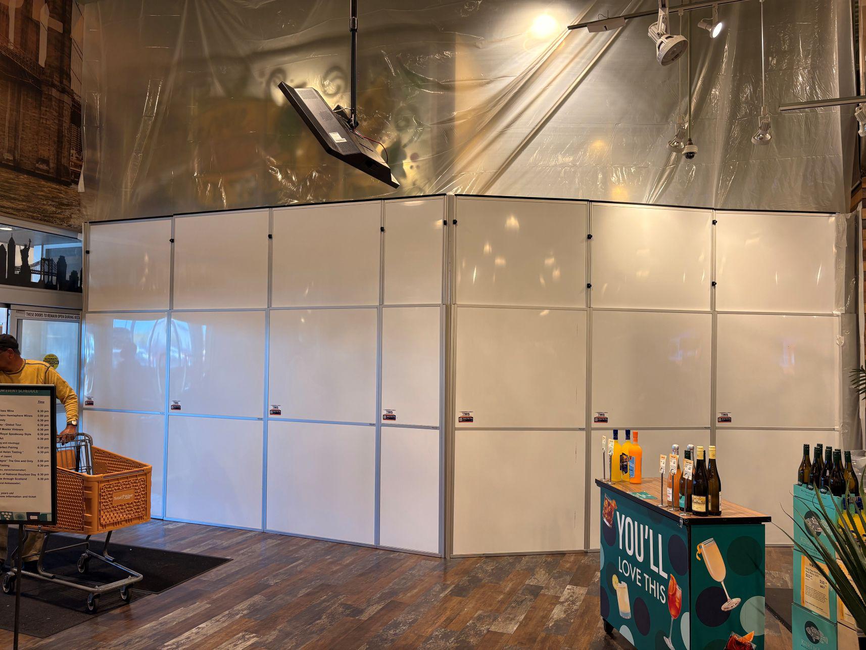 two corner temporary walls