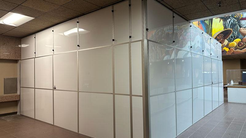 Temporary wall partitions for Enrique Moreno County Courthouse