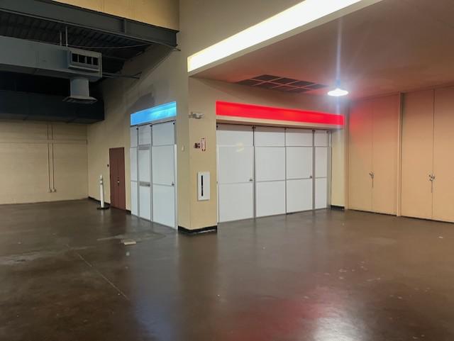 Temporary Wall Systems Deliver Custom  Rooms for Building Event