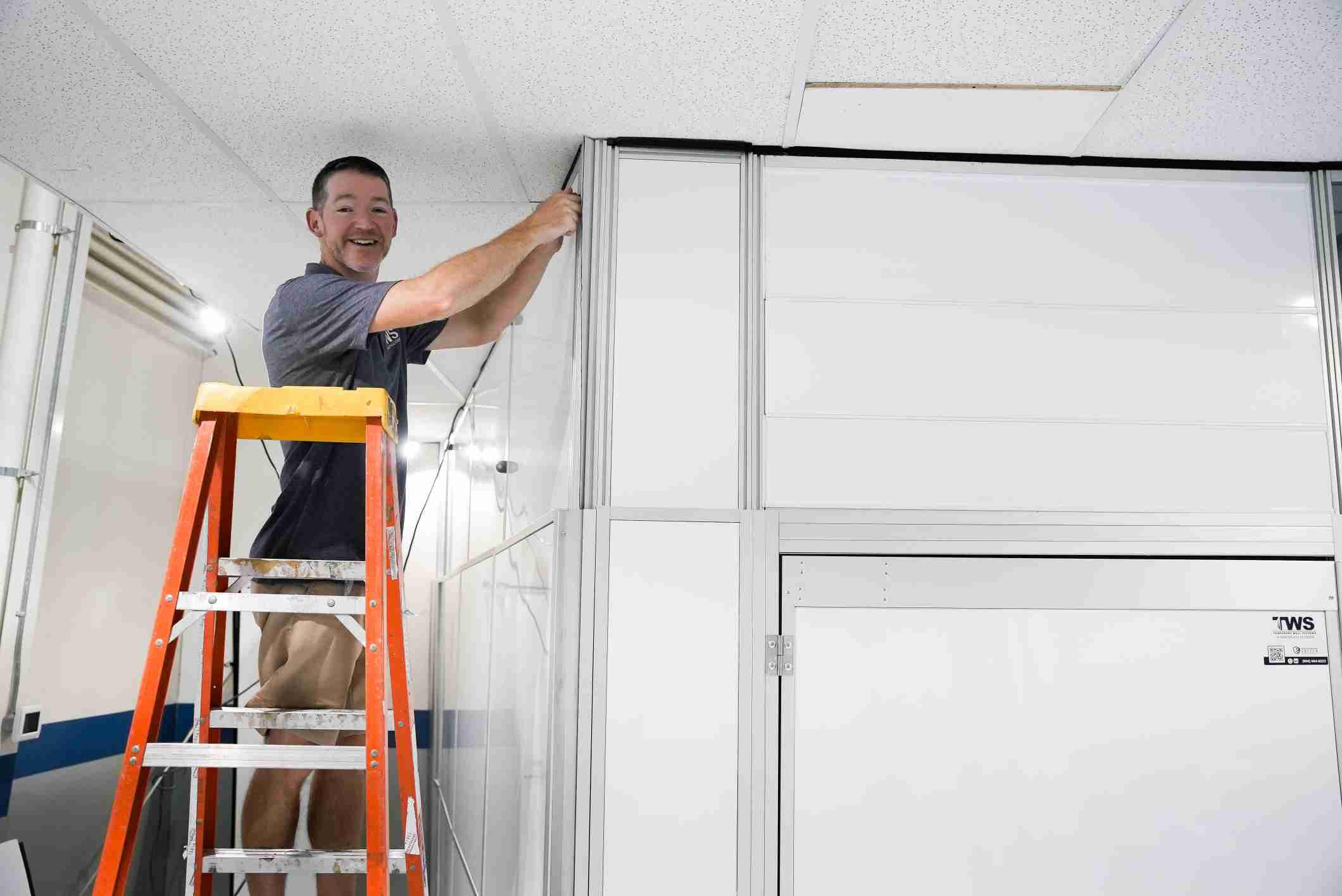 Creating Modular Conference Rooms using Temporary Walls