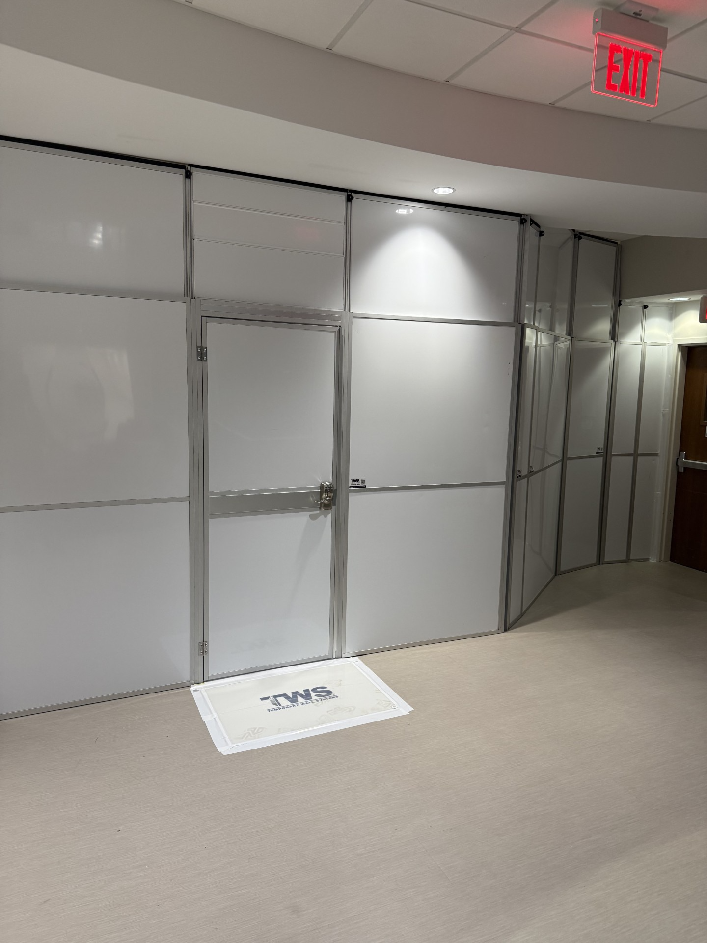 Temporary Wall Systems Oklahoma Builds Containment for MRI Healthcare Facility